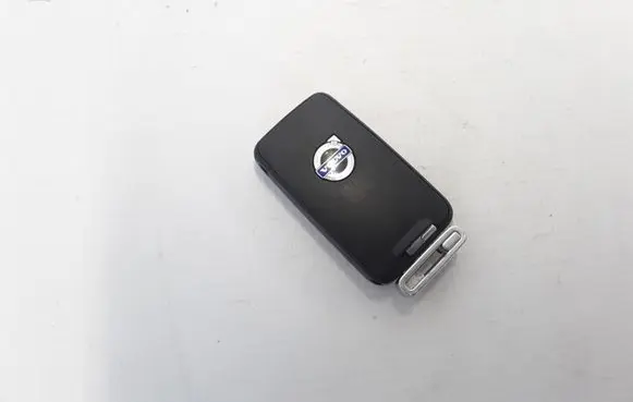 Volvo XC70 Ignition key/card 31266627