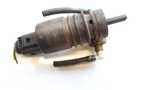 Volkswagen PASSAT B5 Windscreen/windshield washer pump 1j0973722