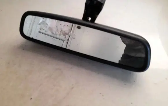 BMW 5 E60 E61 Rear view mirror (interior) e11015891 e11025891