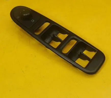 Seat Toledo II (1M) Front door window switch trim 1M0867163B