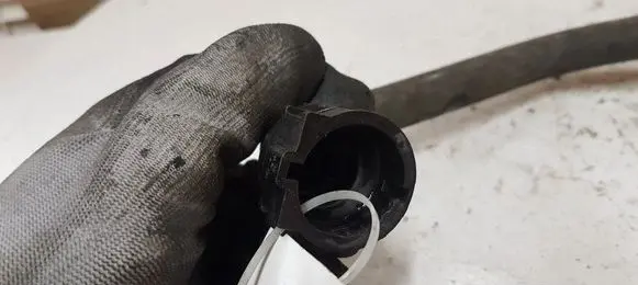 BMW 5 F10 F11 Engine coolant pipe/hose 8507333