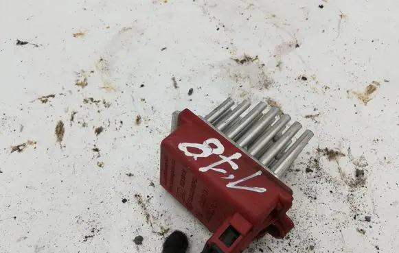 Seat Alhambra (Mk1) Heater blower motor/fan resistor 657364M 1J0907521