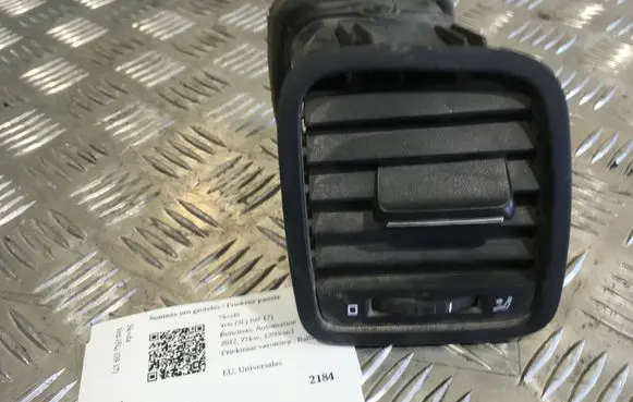 Skoda Yeti (5L) Dashboard side air vent grill/cover trim 5L0819702