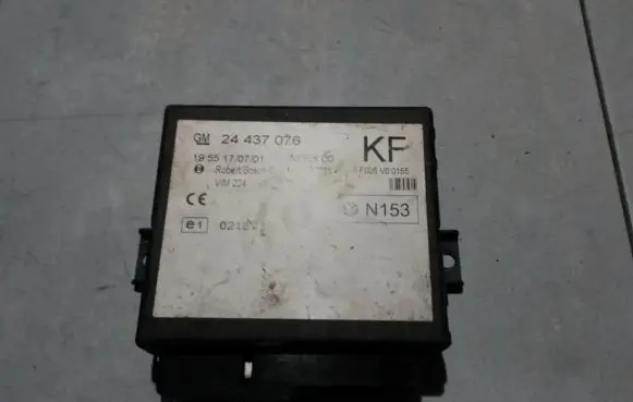 Opel Zafira A Comfort/convenience module 24437076KF