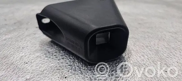 Front bumper mounting bracket