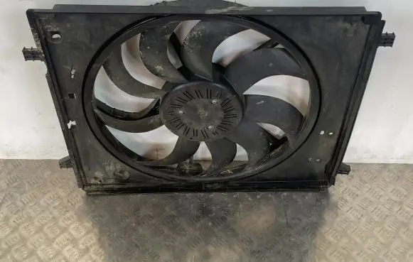 Maserati Quattroporte Radiator cooling fan shroud 16486545