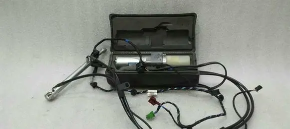 Mercedes-Benz CL C216 Tailgate hydraulic pump motor A2168000148