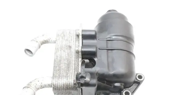 KIA Sportage Engine oil radiator 264102F020
