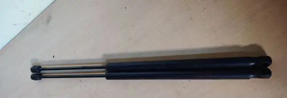 KIA Sorento Tailgate/trunk strut/damper 817813E021