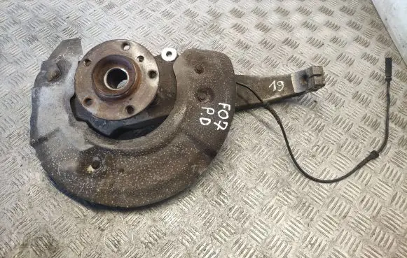 BMW 5 GT F07 Front wheel hub