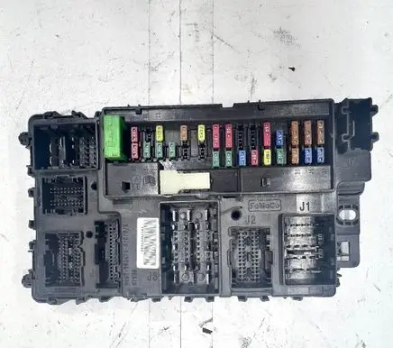 Ford Fusion II Fuse module DG9T14B476B