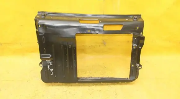 Volkswagen Fox Radiator support slam panel