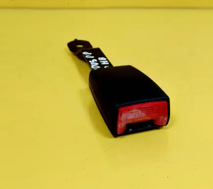 Renault Modus Front seatbelt buckle 33030395