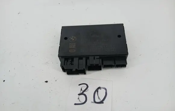 BMW 5 G30 G31 G38 Tow bar trailer control unit/module 6884358