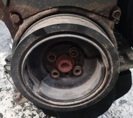 Volkswagen Polo IV 9N3 Crankshaft pulley