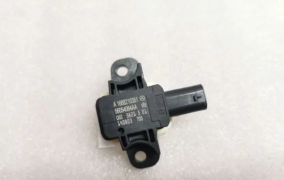 Mercedes-Benz B W246 W242 Airbag deployment crash/impact sensor A1668210351