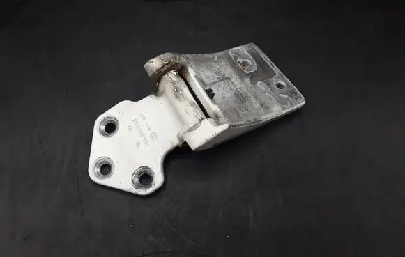 Volkswagen Transporter - Caravelle T5 Loading door upper hinge 7H0827151