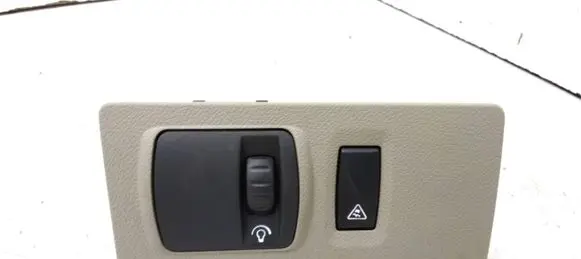 Renault Latitude (L70) ESP (stability program) switch 251630017R 202008274
