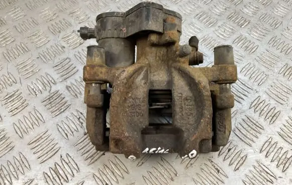 Subaru Outback (BS) Rear brake caliper