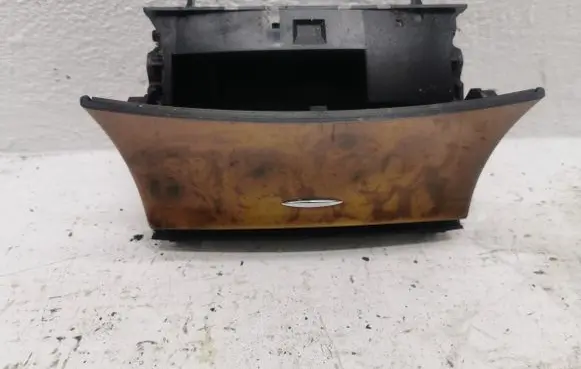 Mercedes-Benz E W211 Car ashtray A2116802852