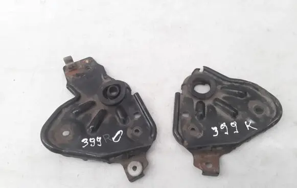 Radiator mount bracket