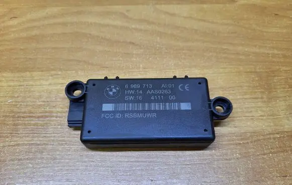 BMW 3 E92 E93 Alarm control unit/module 6989713