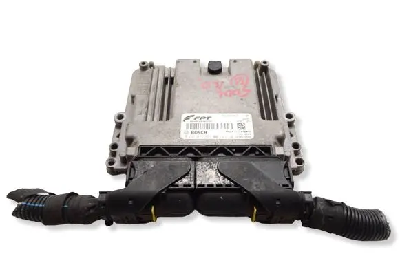 Fiat 500L Engine control unit/module 55259747 1039S72682 0281017827