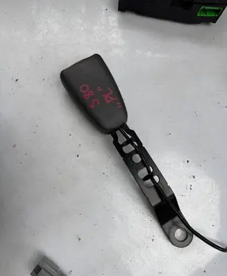 Volvo S80 Front seatbelt buckle 342323