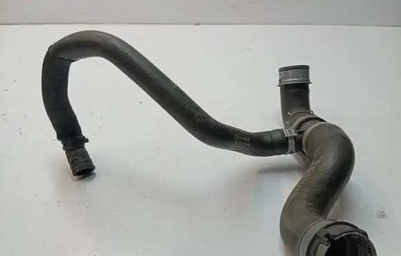 Mercedes-Benz E W213 Engine coolant pipe/hose A2135014082