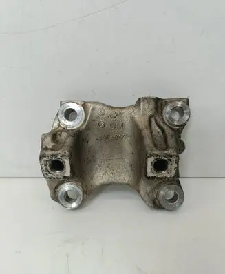 Honda Accord Engine mounting bracket 90FL0