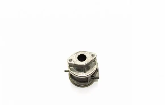 Audi A6 S6 C5 4B EGR valve cooler 06C131101
