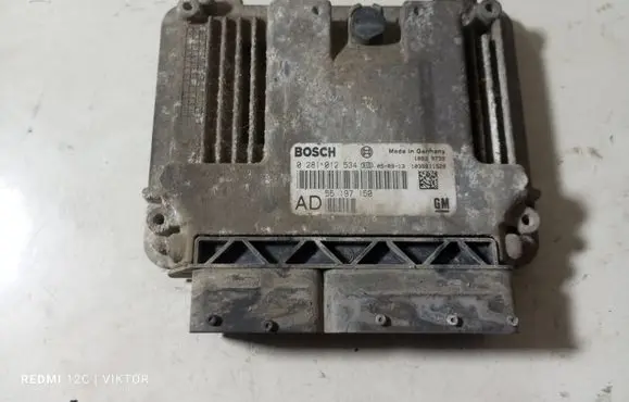 Opel Vectra C Engine control unit/module 55197150 0281012534 1039S11520