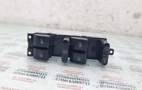 Volkswagen Golf IV Electric window control switch 1J4959857B