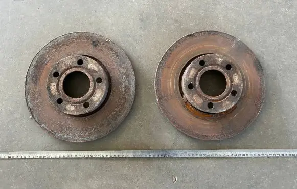 Audi A6 S6 C4 4A Front brake disc