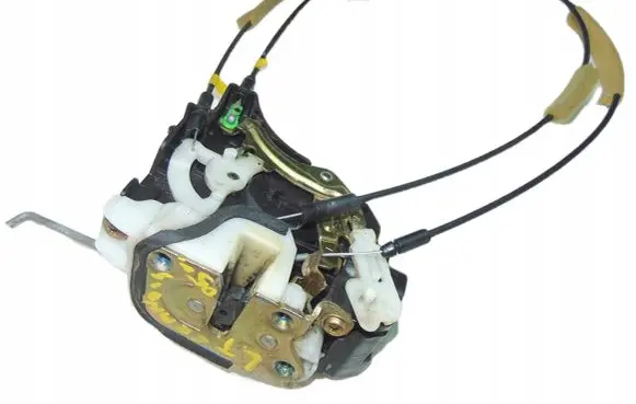 Mitsubishi Grandis Rear door lock