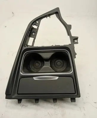 BMW 3 F30 F35 F31 Cup holder front 82197007