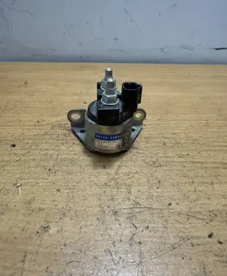Nissan X-Trail T32 Ignition relay 2534003410 251154EB0A