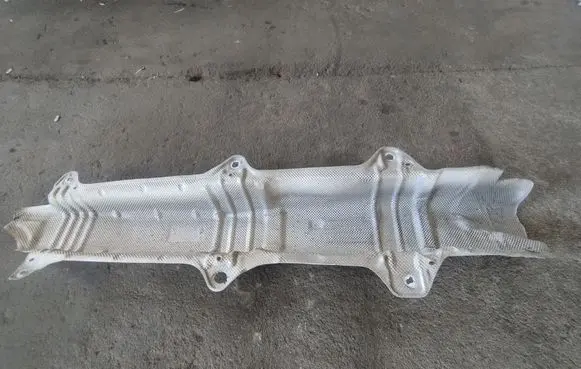 Citroen DS5 Exhaust heat shield 9685899680