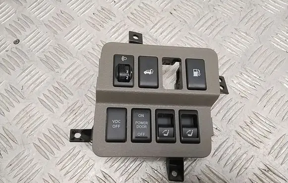 Nissan Murano Z51 Tailgate opening switch P10020A35000