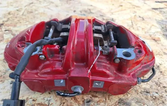 Alfa Romeo Stelvio Front brake caliper 505536420