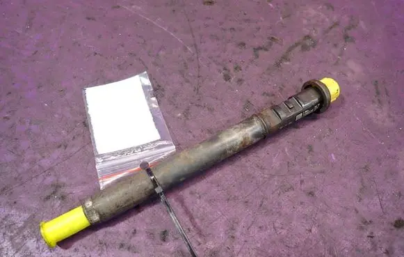 Suzuki Liana Fuel injector 9650059780