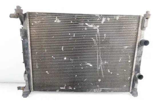 Renault Megane II Coolant radiator 8200117609