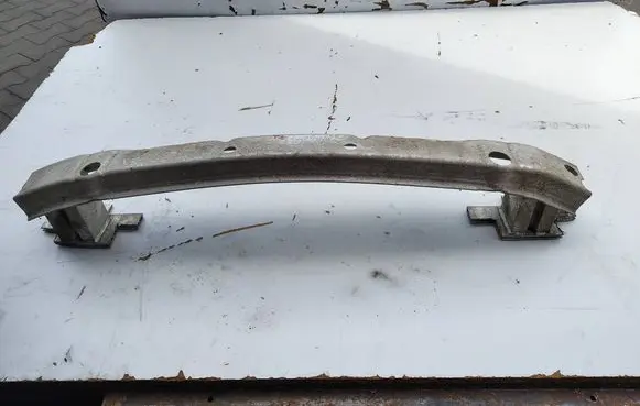 Opel Insignia A Rear bumper support beam 