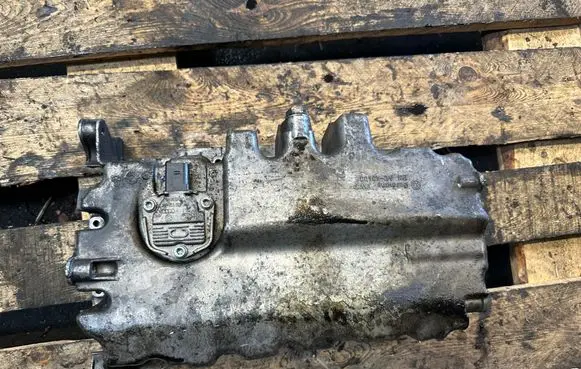 Volkswagen Touran I Oil sump AC43400