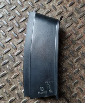 Volkswagen Sharan Rear/tail light trim molding 
