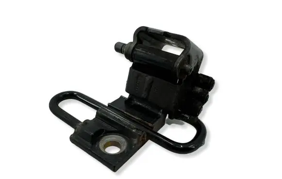 Audi A3 S3 8L Front door lower hinge 4B0831411B