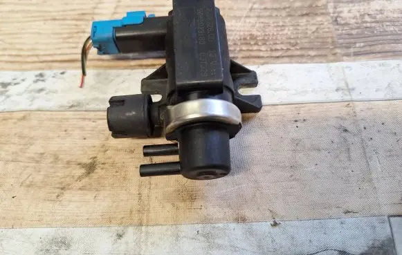 Mazda 2 Turbo solenoid valve 9645029180