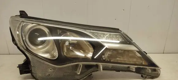 Toyota RAV 4 (XA40) Headlight/headlamp W0836
