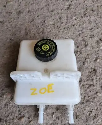 Renault Zoe Brake fluid reservoir 0204720866