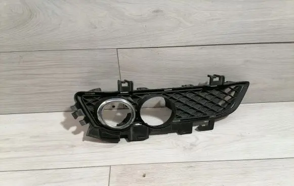 Mercedes-Benz E C207 W207 Front bumper lower grill A2078800905